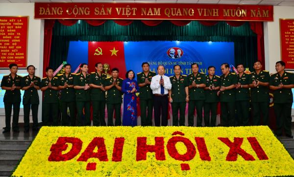 Bế mạc Đại hội Đảng bộ Quân sự tỉnh, nhiệm kỳ 2015 – 2020: Phát huy truyền thống, ra sức thi đua xây dựng đơn vị vững mạnh toàn diện